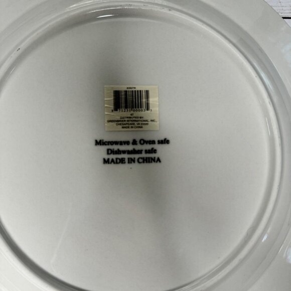 Set of 2 Snowflake Embossed Ceramic Dinner Plates 10.5" Greenbrier Holiday - Picture 5 of 6